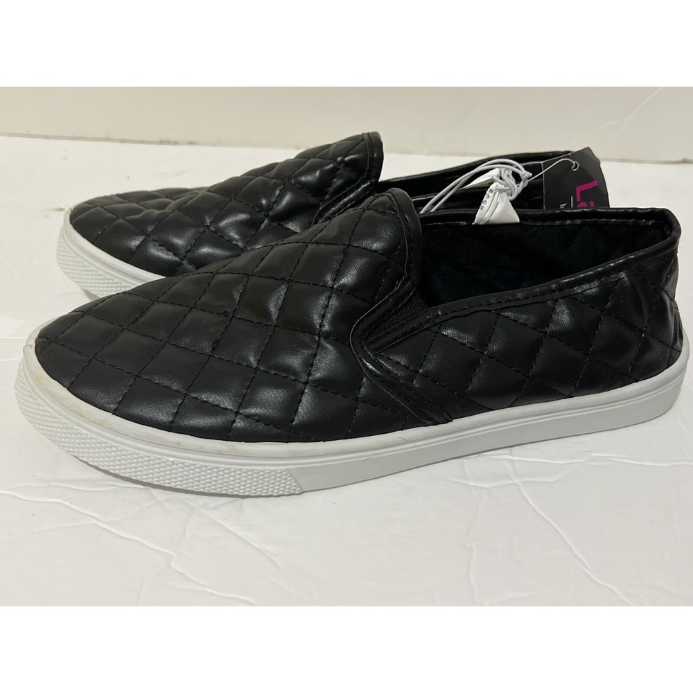 Bobbie Brooks Womens Quilted Slip On Sneakers Black Casual Flats Size 8 NEW